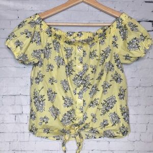 No Comment Off the Shoulder Crop Top 🌼